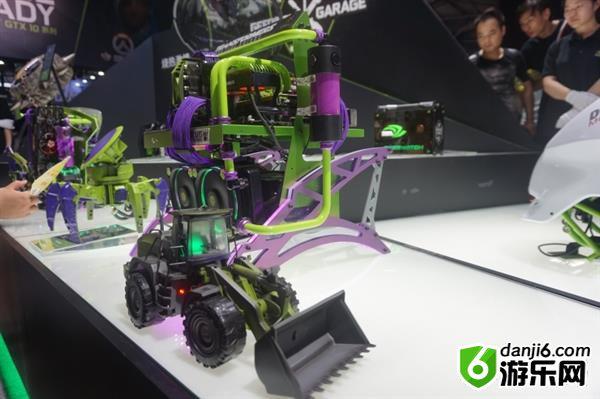 ChinaJoy 2017：大长腿、游戏、VR……你想看的都在这