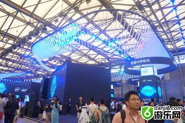 ChinaJoy 2017：大长腿、游戏、VR……你想看的都在这