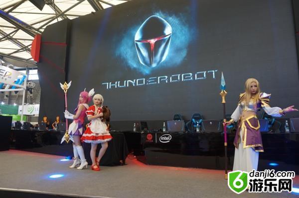 ChinaJoy 2017：大长腿、游戏、VR……你想看的都在这