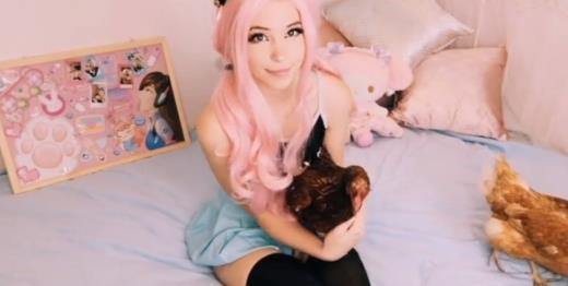 网上卖洗澡水的美女主播Belle Delphine 越炒越红