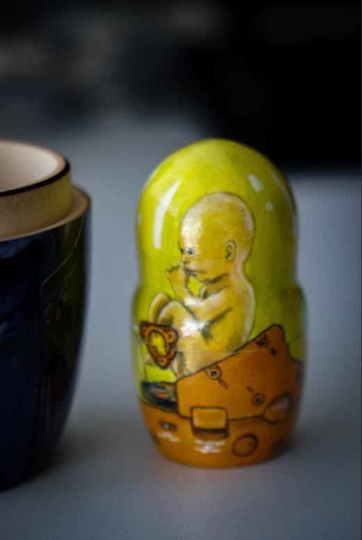 来自战斗民族的亲切问候 小岛收到《死亡搁浅》版俄罗斯套娃礼物