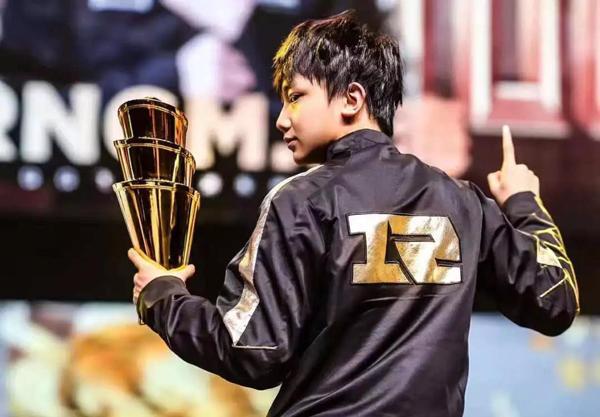 首位赏金车神是谁