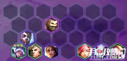 《金铲铲之战》2.2双城之战最强阵容