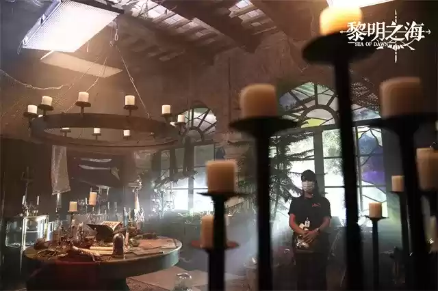 新角色面容尽毁又瞎又瘸,为什么还说约翰尼德普与《黎明之海》双成就