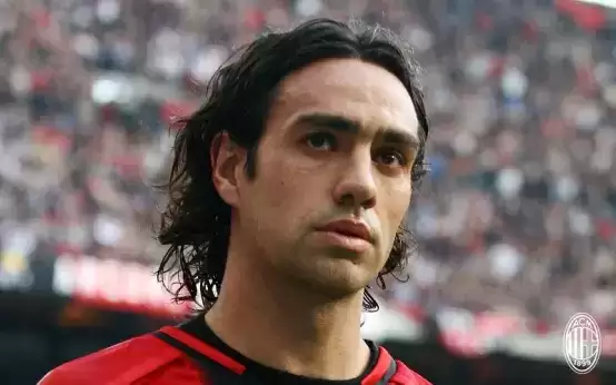 优雅卫士捍卫圣西罗,血染风采闪耀亚平宁