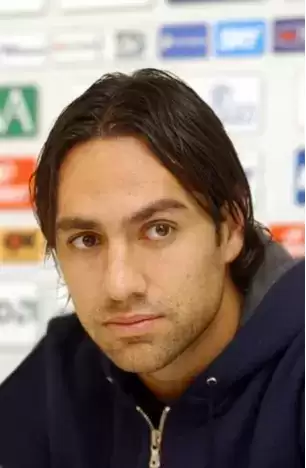 优雅卫士捍卫圣西罗,血染风采闪耀亚平宁