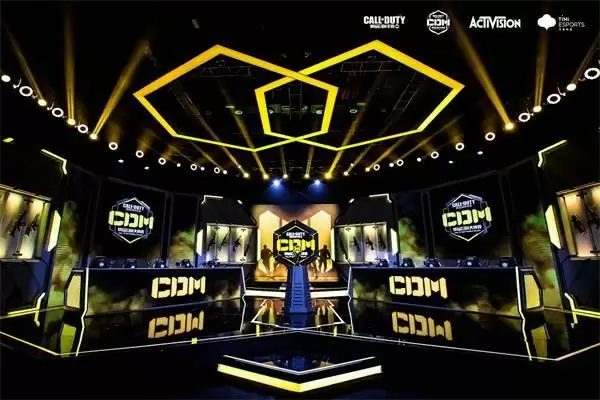 使命召唤手游大师赛S4赛季完美收官，重庆狼队4:0战胜情久夺首冠！