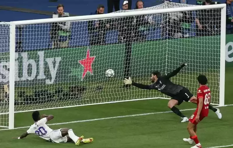 超级维尼飞驰起舞，非凡才干引领风骚