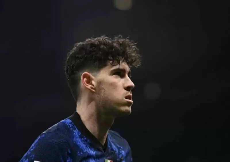 梦幻精选巴斯托尼登场,能否争夺“实一卫”?