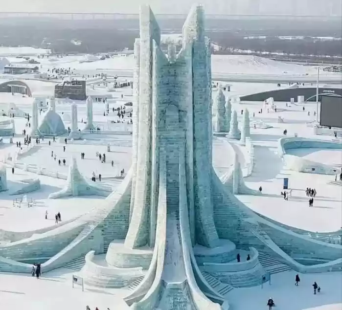 南方小土豆在哈尔滨没有见过的奇景 居然出现在拉格朗日?