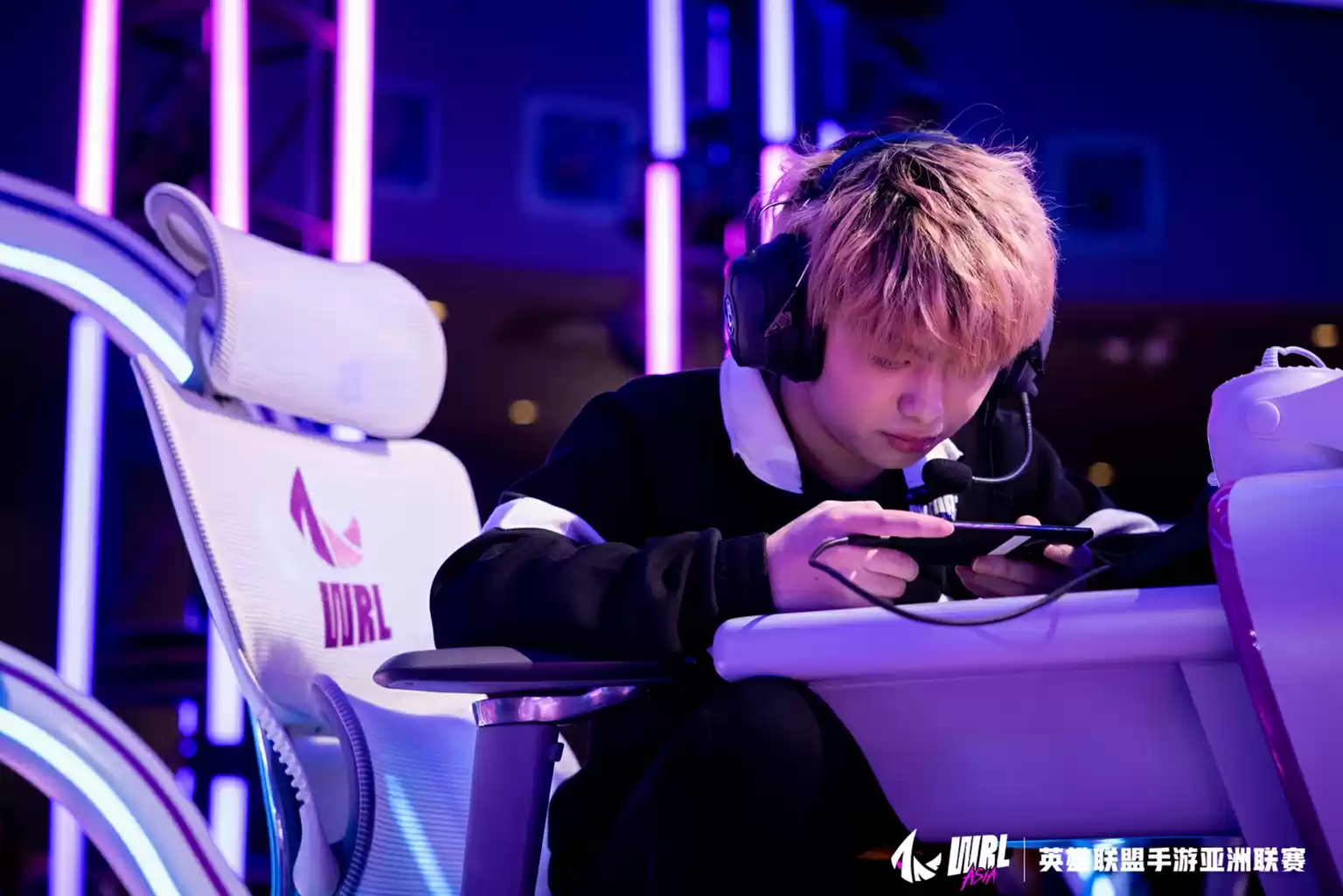 破浪而出!KBG夺得英雄联盟手游WRL A2总冠军