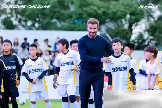 2025赛季中超联赛即将开幕,《FC足球世界》携手中超青岛西海岸闪耀精彩新赛季