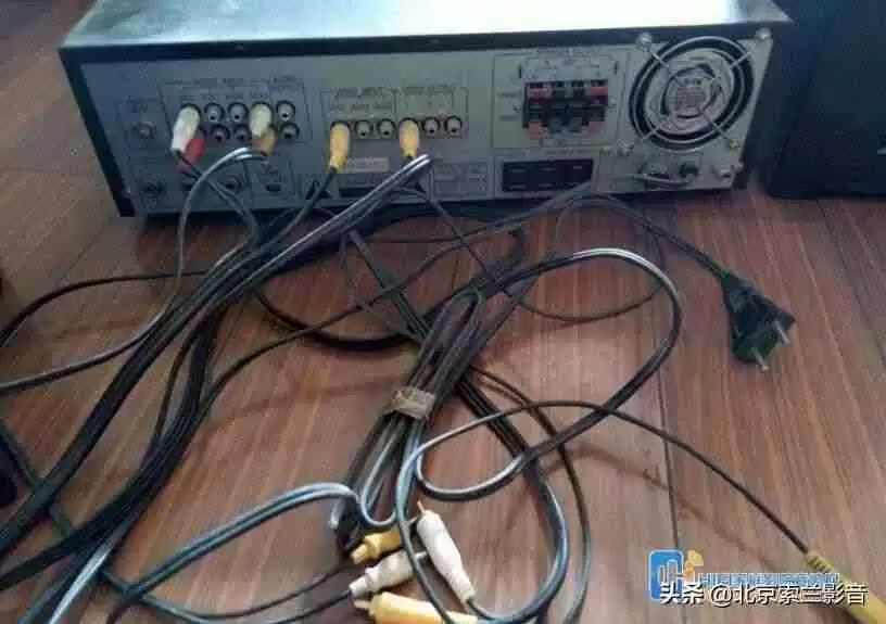 电脑连接功放方法详解，打造家庭影音娱乐系统