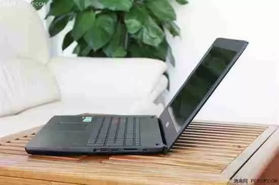 华硕飞行堡垒FX60评测：一款游戏性能出色的笔记本电脑