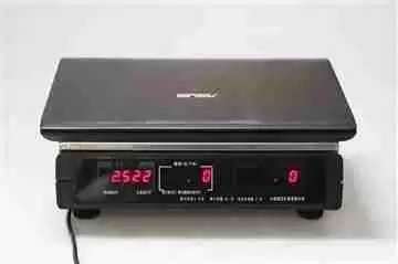 华硕飞行堡垒FX60评测：一款游戏性能出色的笔记本电脑