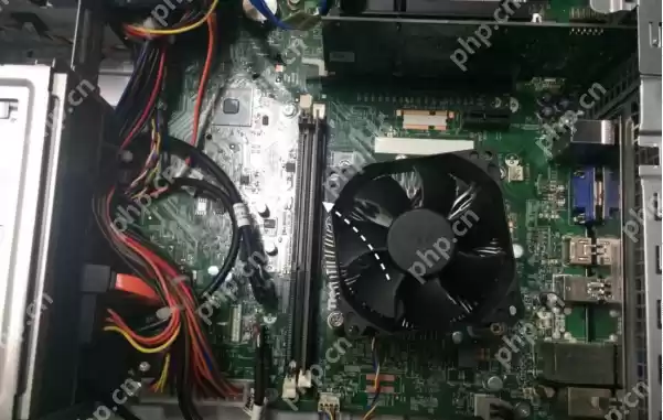 电脑开机黑屏怎么办？电脑开机黑屏的处理方法