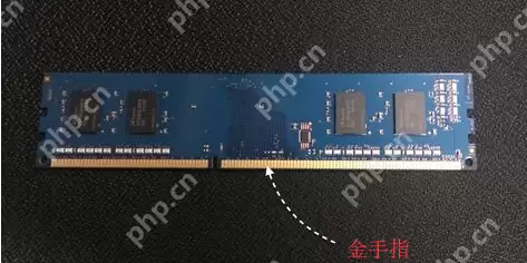 老司机教你电脑开机显示器黑屏怎么办