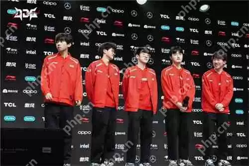 虎娘日报：拳头官宣将免费送限定皮肤 Xun上演教科书千珏