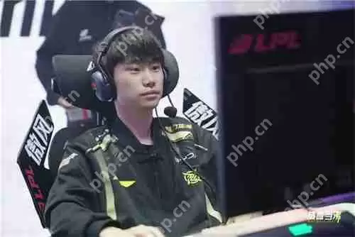 虎娘日报：拳头官宣将免费送限定皮肤 Xun上演教科书千珏