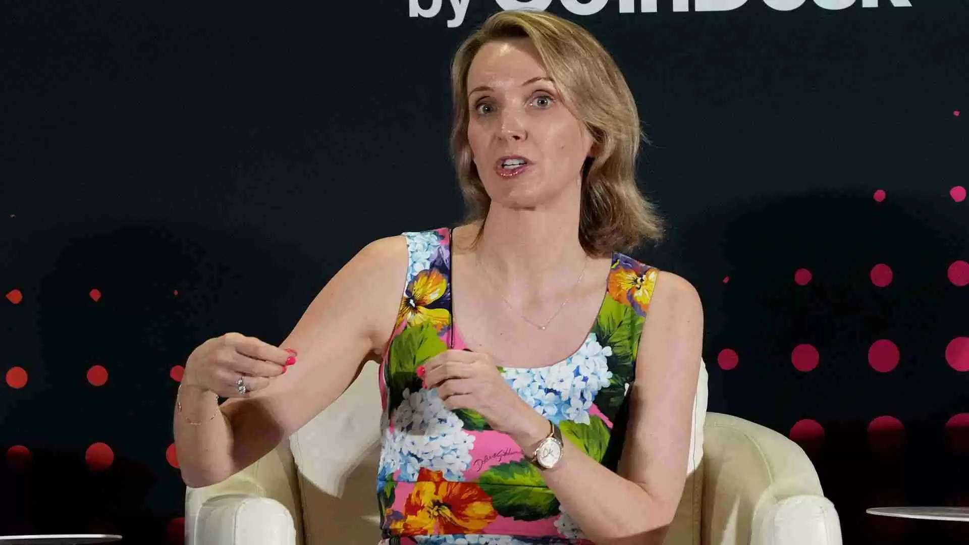 区块链协会的长期首席执行官克里斯汀·史密斯(Kristin Smith)下个月离开担任新索拉纳政策研究所(Solana Policy Institute)主席