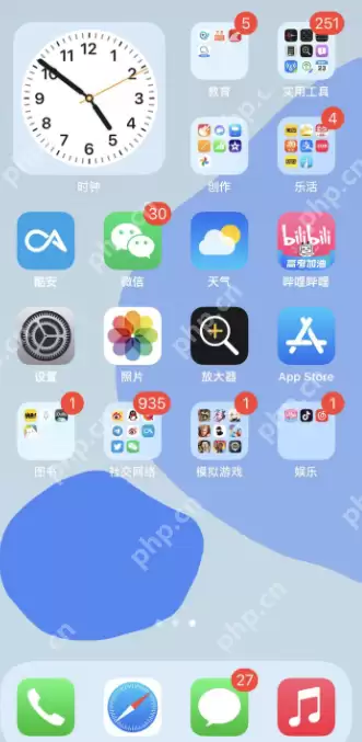 ios15系统界面壁纸太丑吗