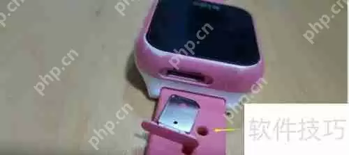 乐视Kido儿童手表SIM卡安装教程