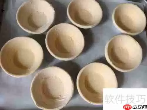 超易蛋挞做法：简单几步，酥皮香浓蛋挞在家轻松做！