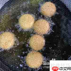 学会这个方法，轻松做出家庭版空心麻球！