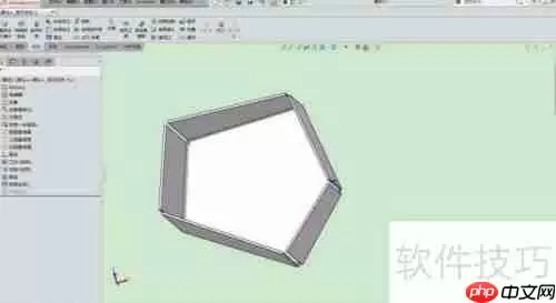 SolidWorks中将实体转换为钣金并展开的方法