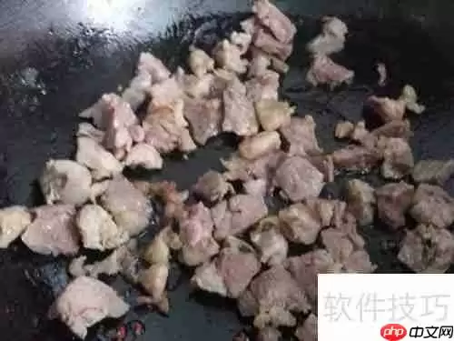 低脂高蛋白：牛肉炒丝瓜健康食谱