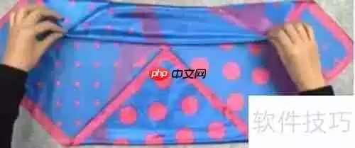 小方丝巾宽领带结系法