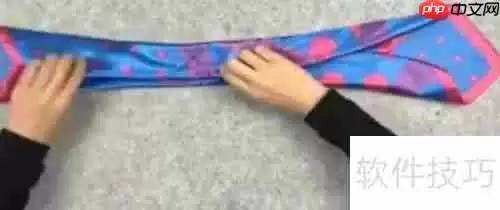 小方丝巾宽领带结系法