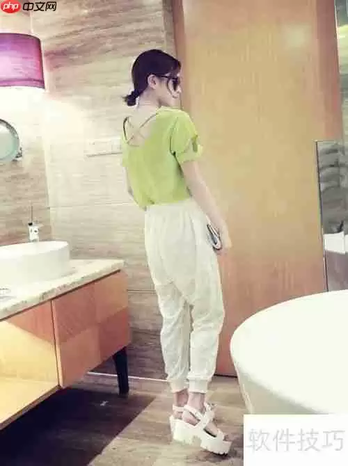 掌握服装颜色搭配技巧，穿出时尚感！