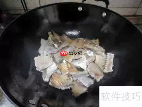 学会这招，豉烹武昌鱼鲜嫩入味，简单易学！