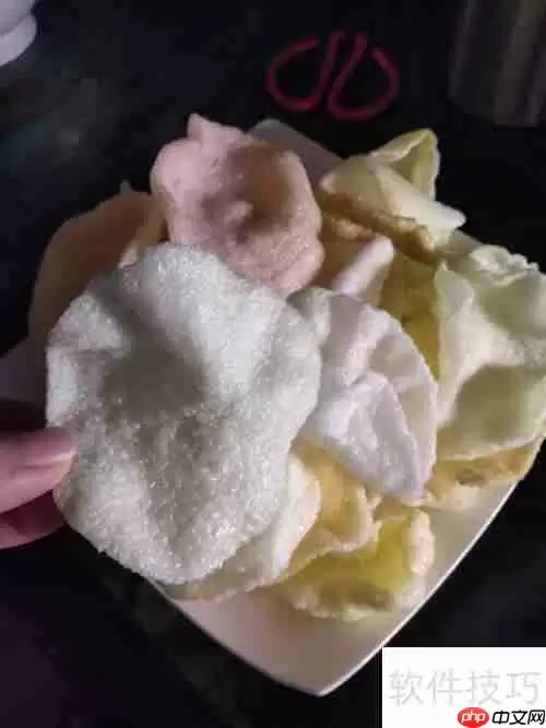 学会这个烹炸虾片零食的做法,酥脆鲜香太好吃