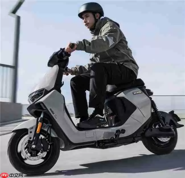 新国标电自也越级?九号电动Mz 110巅峰续航+智驾有点猛