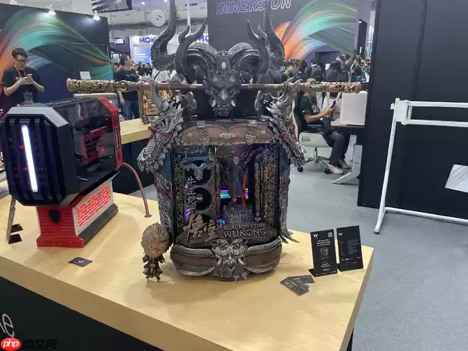 《黑神话》主题太帅了！PC科技展超酷炫MOD机箱欣赏