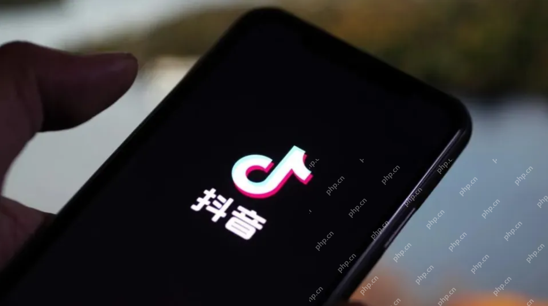 抖音怎么去除原视频水印？抖音去除原视频水印教程 - 游乐网