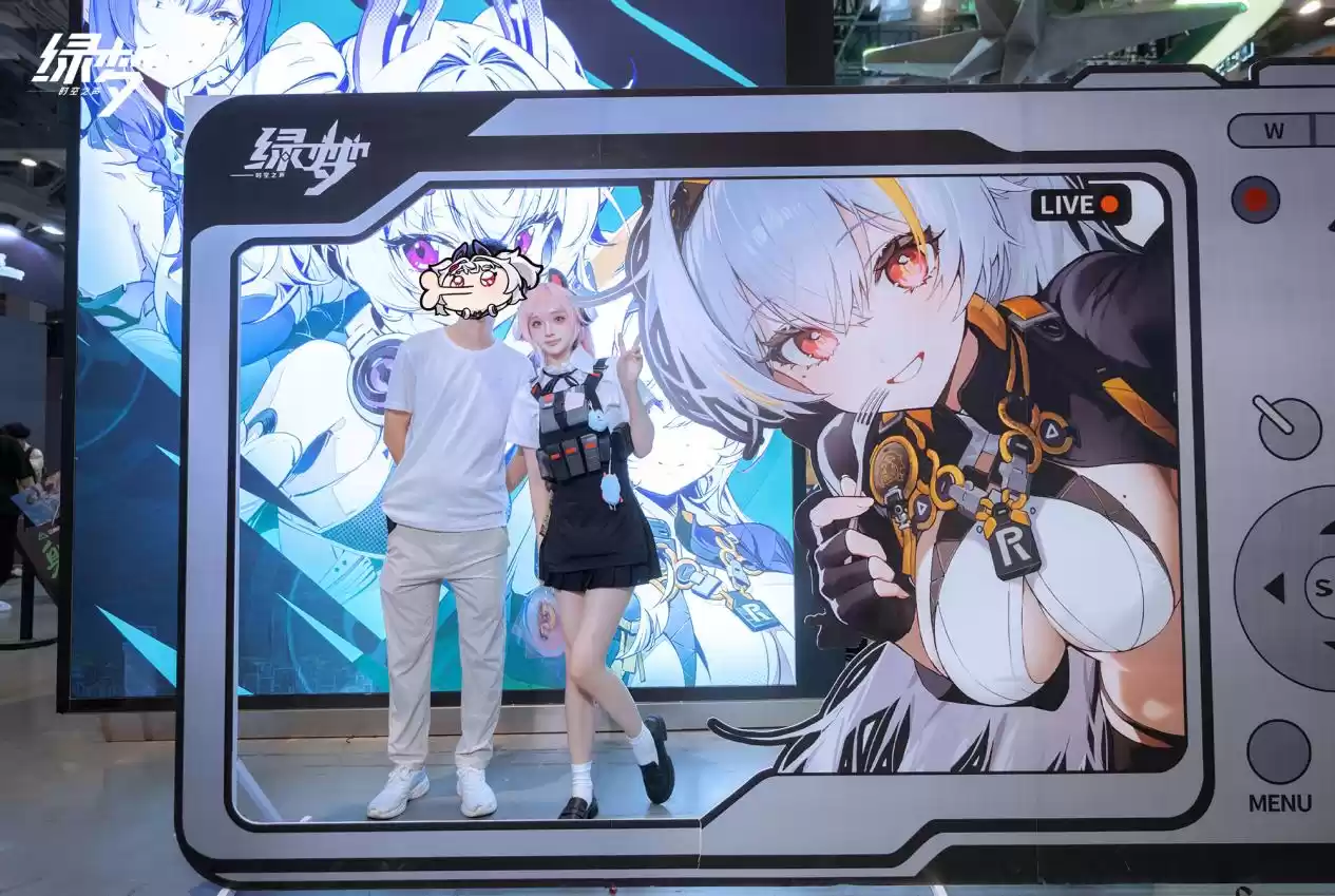 二次元ACT新游燃动BW2025《绿梦:时空之声》展台引爆现场试玩热潮