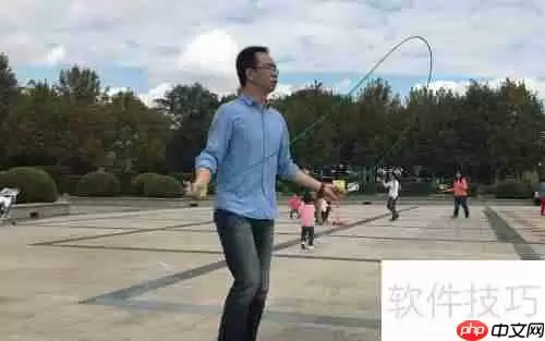 掌握跳绳双摇技巧，提升有氧运动效率！