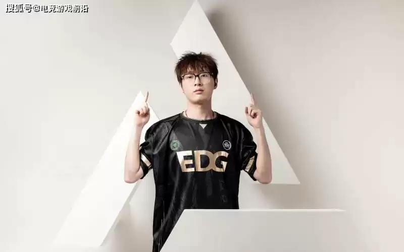 7月11号电竞游戏前沿:AL vs BLG 、最高KDA榜出炉、Ruler中文流采访、Knight和Shanks合照、TEC淘汰、XLG出局 7月11号电竞游戏前沿:AL vs BLG 、最高KDA榜出炉、Ruler中文流采访、Knight和Shanks合照、TEC淘汰、XLG出局