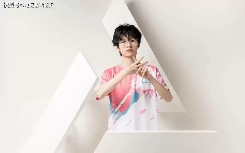 7月11号电竞游戏前沿:AL vs BLG 、最高KDA榜出炉、Ruler中文流采访、Knight和Shanks合照、TEC淘汰、XLG出局 7月11号电竞游戏前沿:AL vs BLG 、最高KDA榜出炉、Ruler中文流采访、Knight和Shanks合照、TEC淘汰、XLG出局