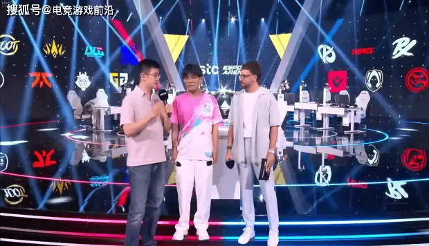 7月10号电竞游戏前沿:T1今日对战GEN、MSI四强出炉、NIP阵容调整、FLY出局、BLG淘汰G2、SEN 2-1 XLG、EDG 2-1 100T... 7月10号电竞游戏前沿:T1今日对战GEN、MSI四强出炉、NIP阵容调整、FLY出局、BLG淘汰G2、SEN 2-1 XLG、EDG 2-1 100T...