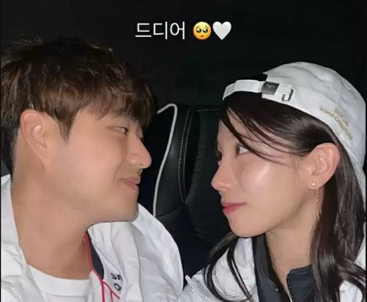 电竞主持朴志宣接受韩媒INVEN专访完整记录：从翻译菜鸟到LCK王牌主持的逆袭之路