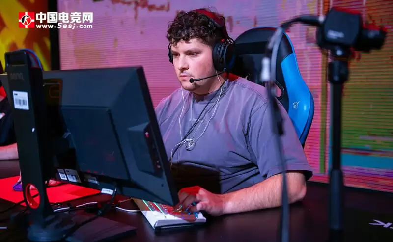 Perfecto谈职业倦怠与直播:电竞选手的 Perfecto谈职业倦怠与直播:电竞选手的