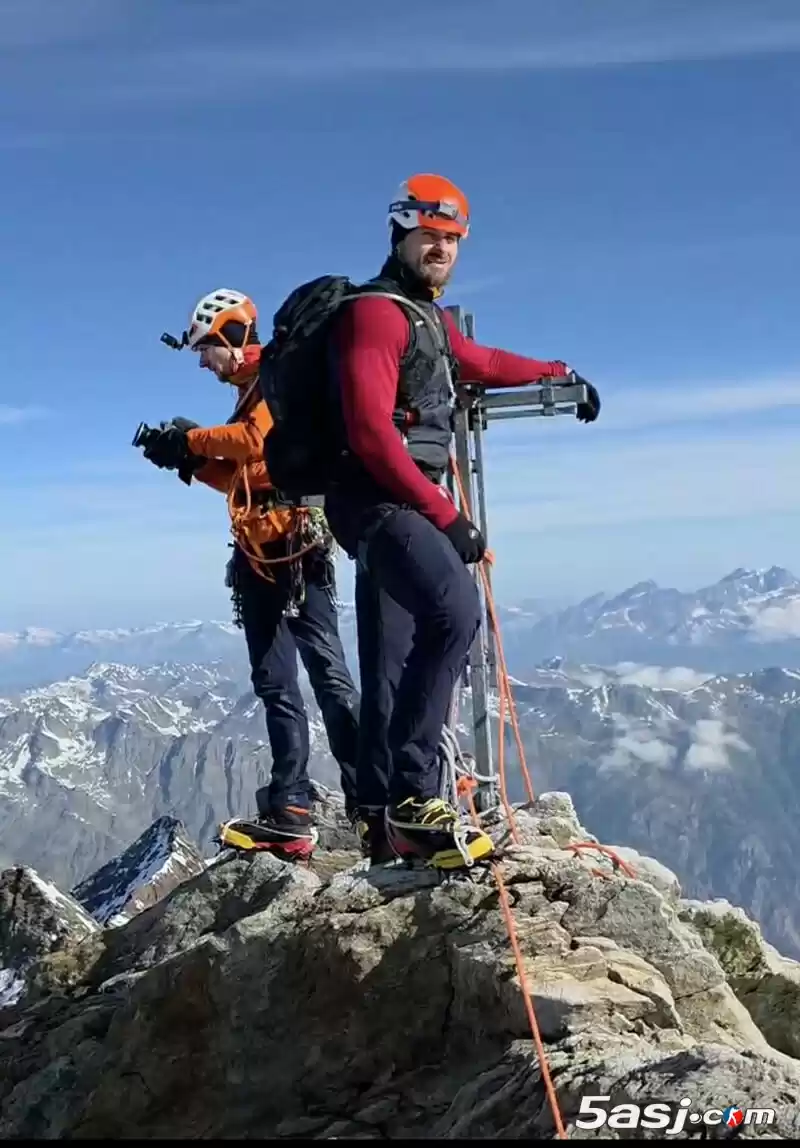 波兰CS传奇pashaBiceps登顶纳德霍恩峰 晒照调侃 波兰CS传奇pashaBiceps登顶纳德霍恩峰 晒照调侃