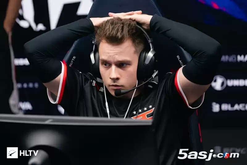 frozen谈FaZe Major出局:以这种方式告别很糟糕,队伍将重新评估未来 frozen谈FaZe Major出局:以这种方式告别很糟糕,队伍将重新评估未来