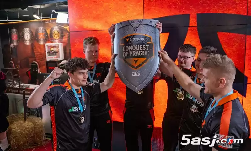 Fnatic王者归来 fear率队问鼎布拉格冠军 创98分VRS积分跃居全球31位