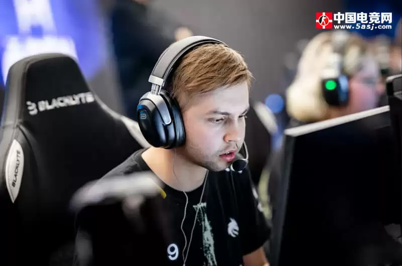 CS史上十大顶级身价转会榜单：s1mple居然是最不值钱的那个