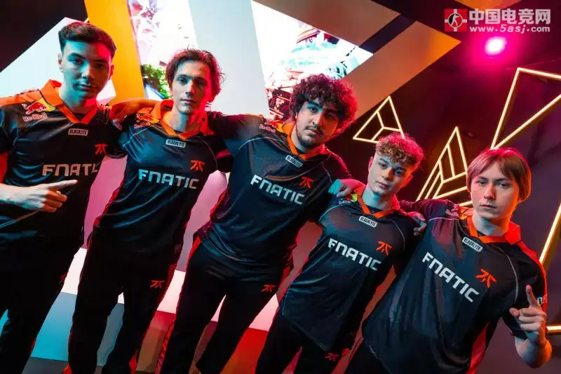 群星璀璨！2025电竞世界杯EMEA赛区《无畏契约》代表队荣耀集结 EWC官方分享定妆照